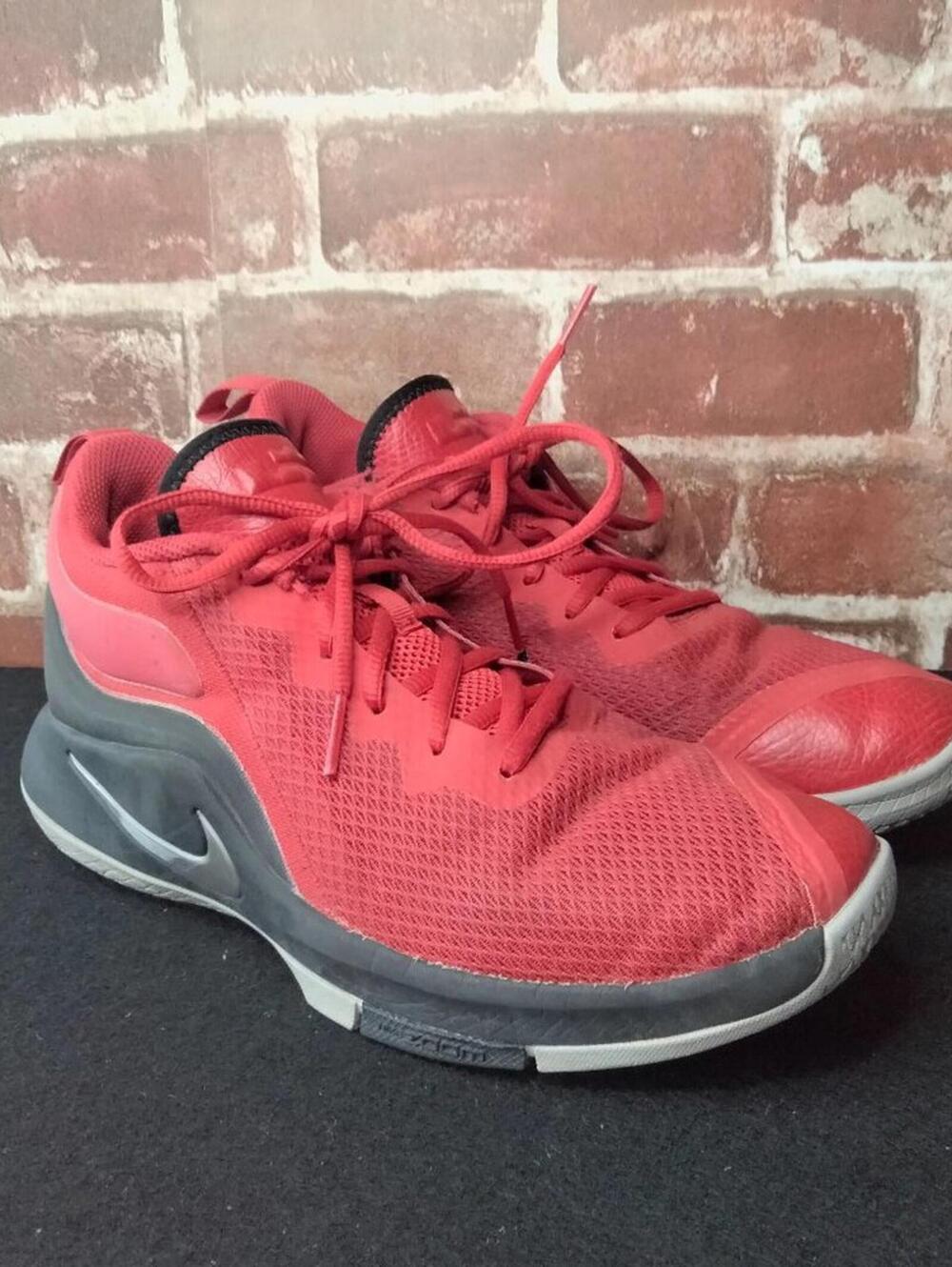 Nike Lebron Mens Shoes Size 7 Zoom Red Black Sneakers
